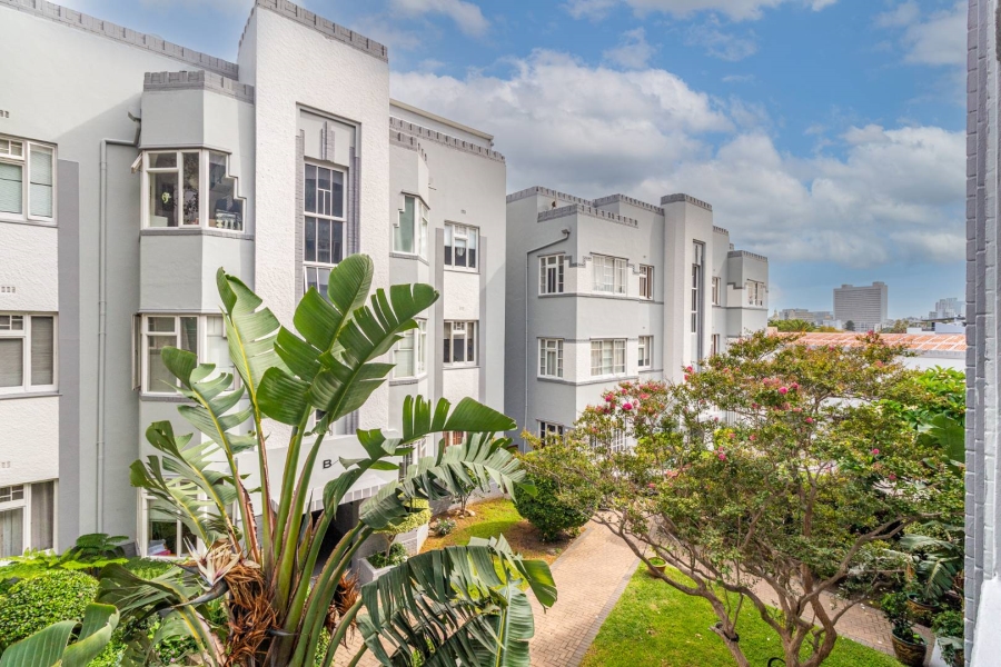 To Let 2 Bedroom Property for Rent in Gardens Western Cape